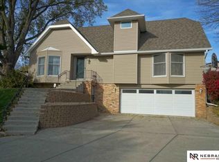 15446 Harney St, Omaha, NE 68154