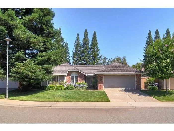 11449 Secrettown Ct photo 1