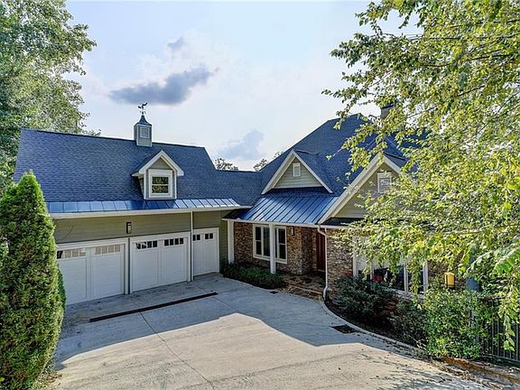 3rd image of 3151 Winding Lake Dr