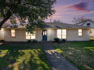 2725 Mark Dr, Mesquite, TX 75150