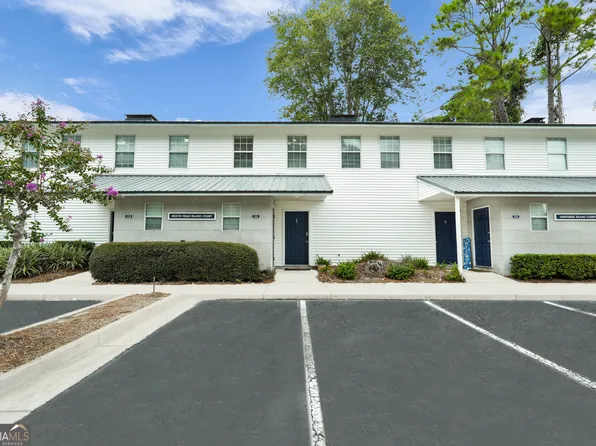 114 S Island Square Dr, Saint Simons Island, GA 31522