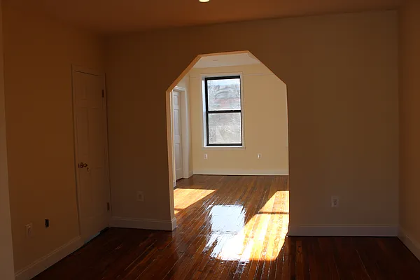 Rented by Brooklyn Real Inc | media 27