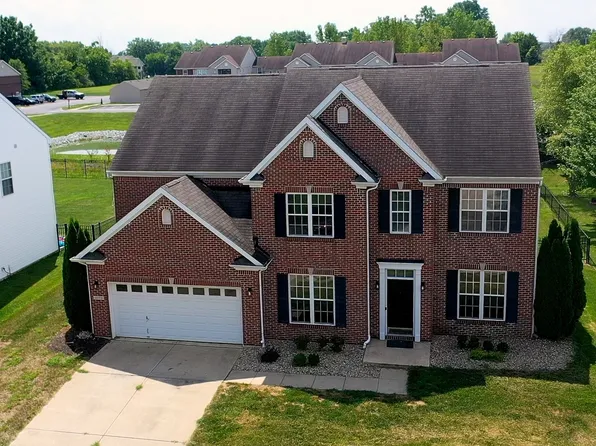 3273 Glenwillow Ct, Bargersville, IN 46106