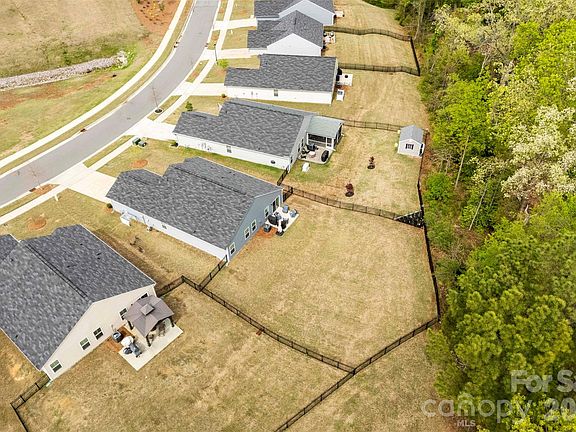 3rd image of 4523 Hunton Dale Rd NW