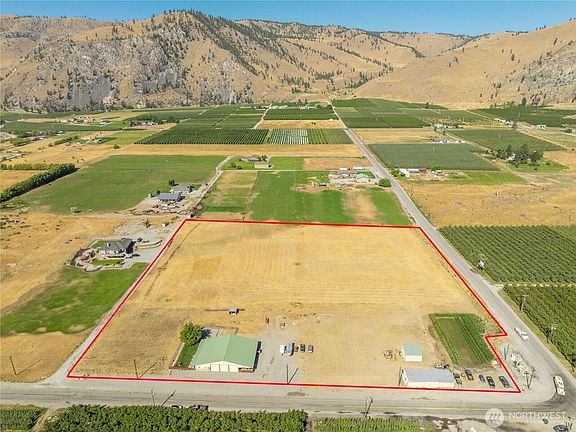 3rd image of 1813 Howard Flats Road