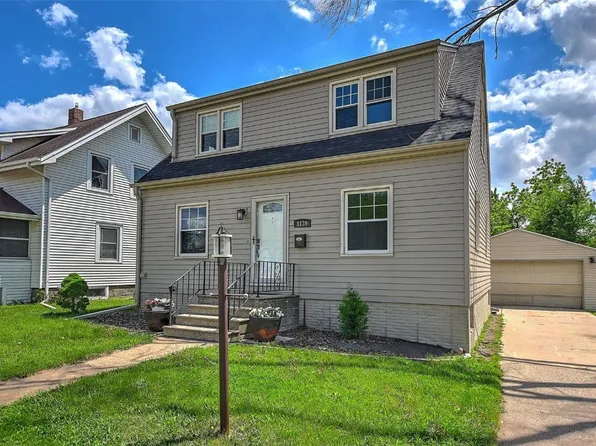 1139 H Ave NE, Cedar Rapids, IA 52402