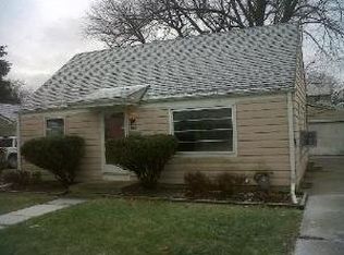 803 Jay St, Elgin, IL 60120