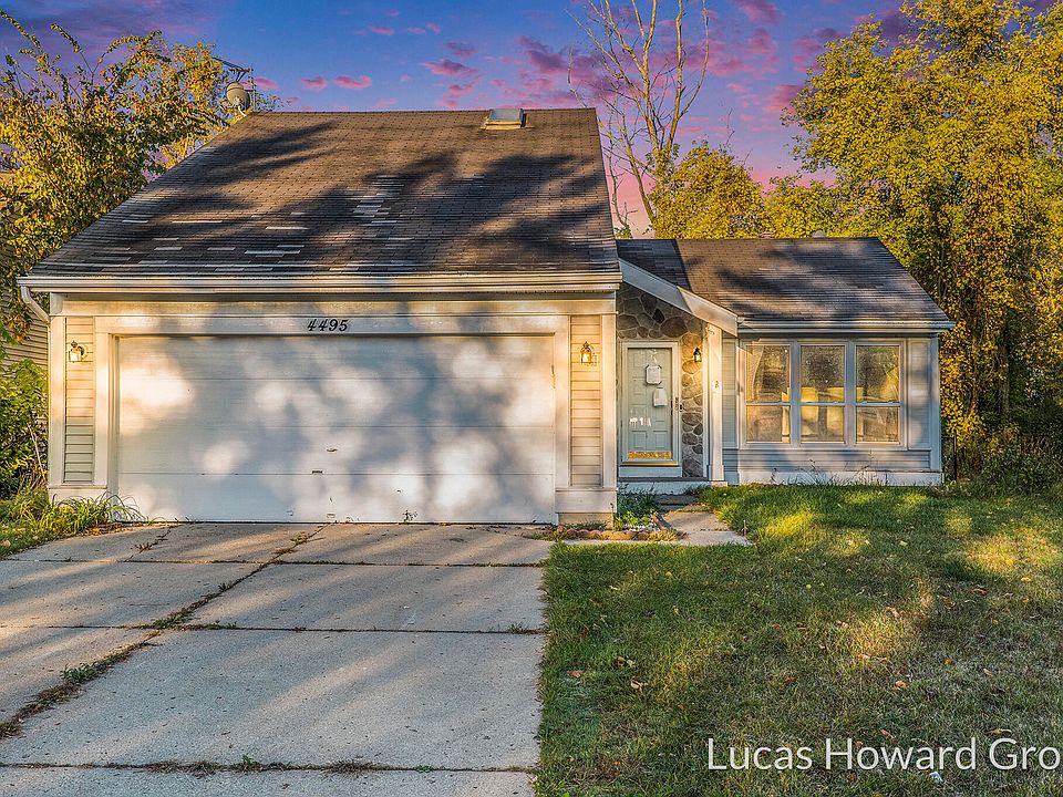 1st image of 4495 Meadowlawn Dr SE