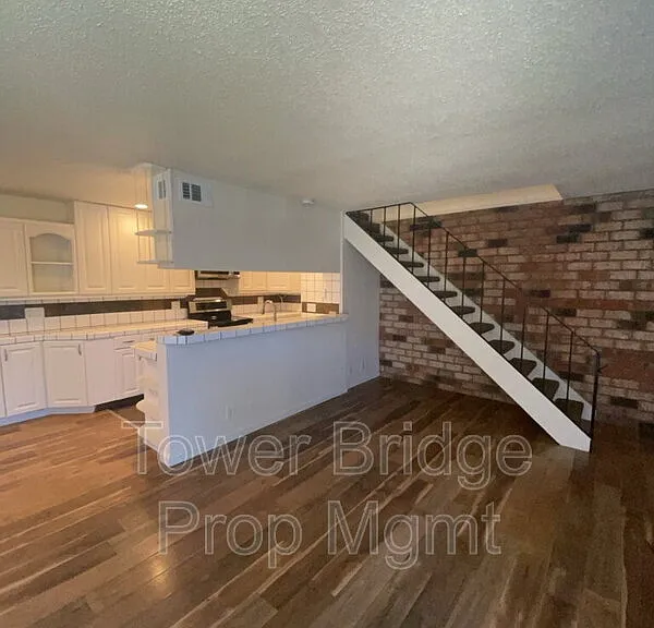 9098 Pinata Way #2 — Photo 3