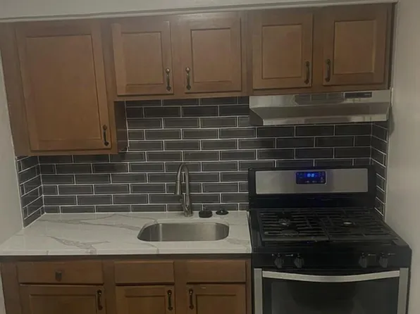 6137 Chinquapin Pkwy #2, Baltimore, MD 21239