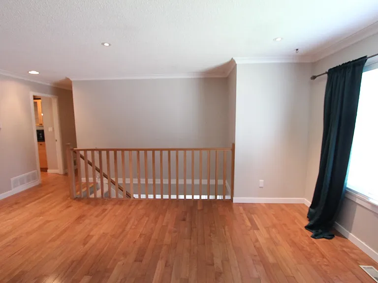 2160 Laurier Ave — Photo 13