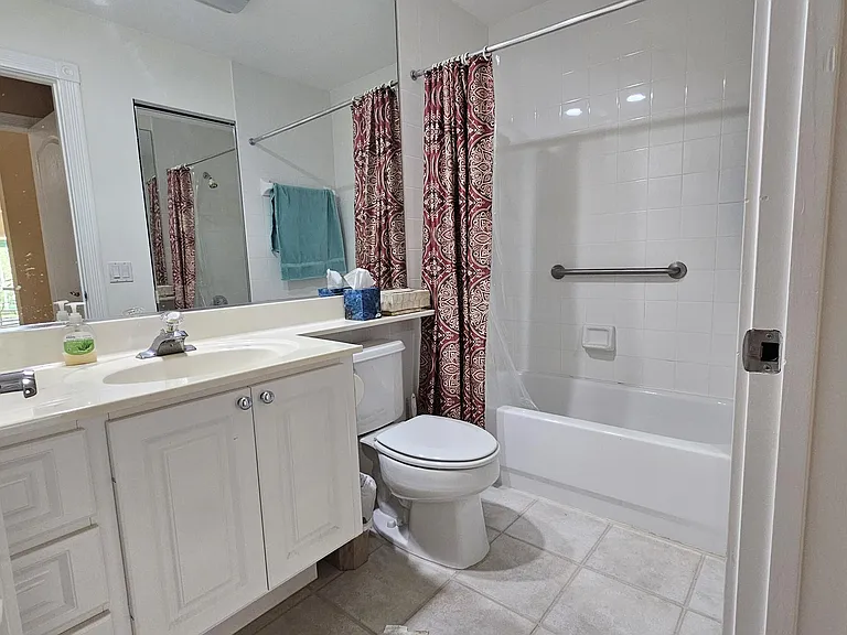 7960 SE Peppercorn Ct — Photo 15