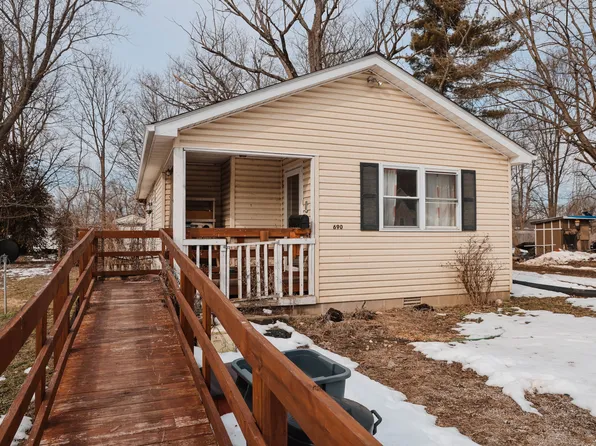 690 N Mulberry St, Martinsville, IN 46151