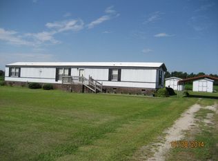 900 Cobb Rd, Kinston, NC 28501