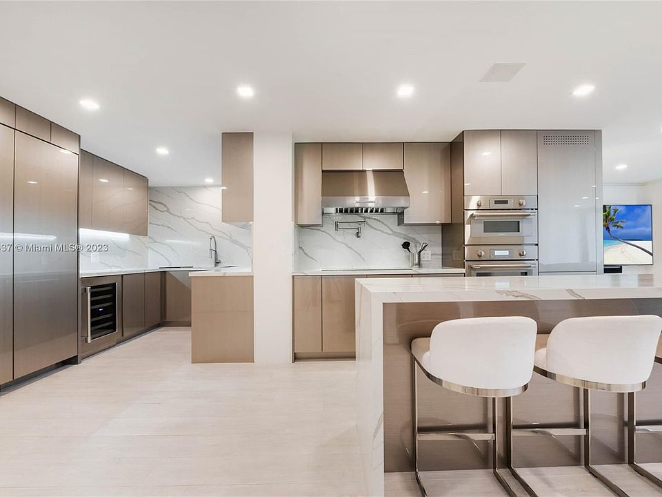 1st image of 2901 S Bayshore Dr APT 5E