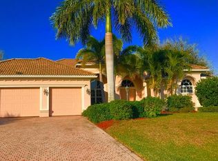 11982 King James Ct, Cape Coral, FL 33991