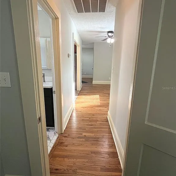 402 W Paris St — Photo 8
