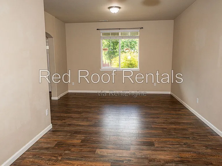 1441 Farina Loop SE — Photo 12