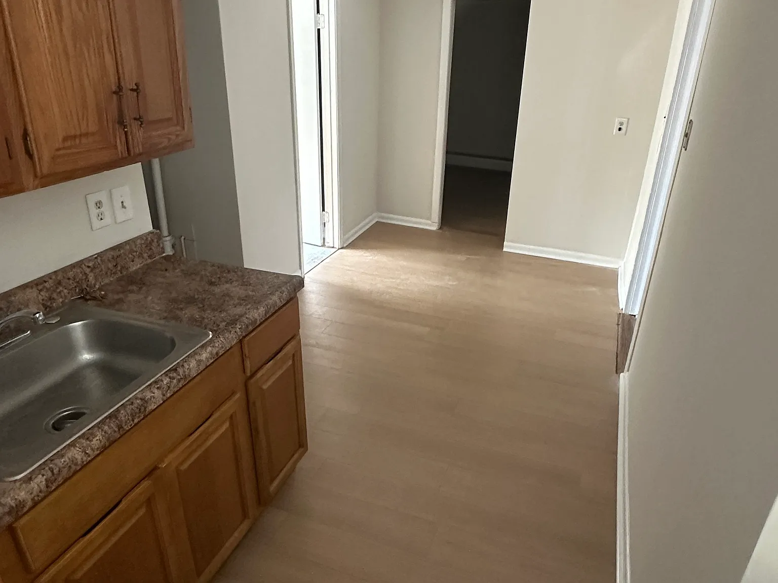 2 bed, $1,650 — Photo 4