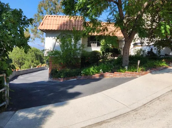 1913 Verdugo Loma Dr, Glendale, CA 91208