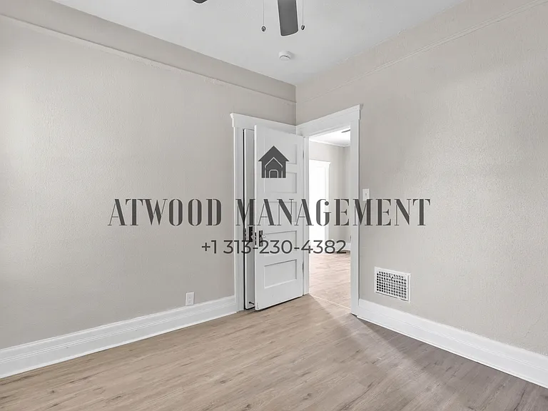 6439 Fischer Ave — Photo 15
