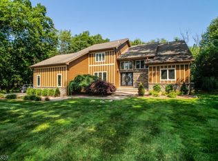 2 Nye Ave, Whippany, NJ 07981