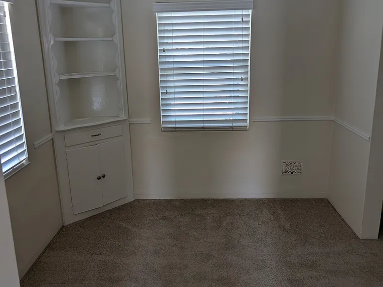 1430 N Myers St — Photo 11