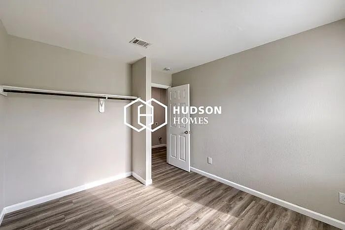 4419 Trigg St #B — Photo 9