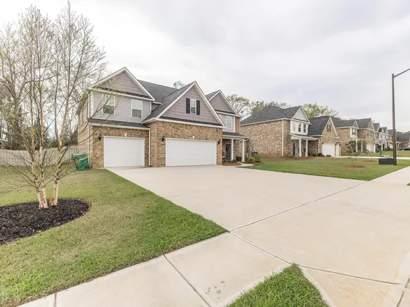 224 Oakley Ct, Bonaire, GA 31005