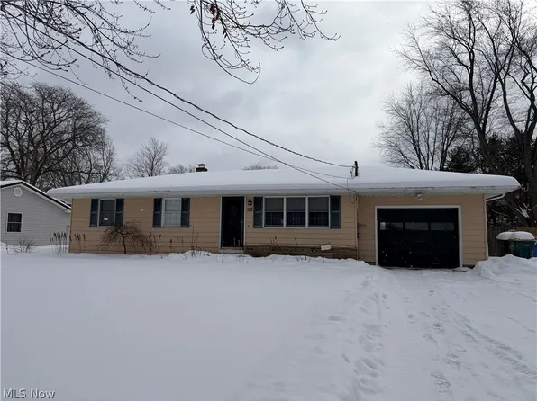 138 E Cedar St, Jefferson, OH 44047