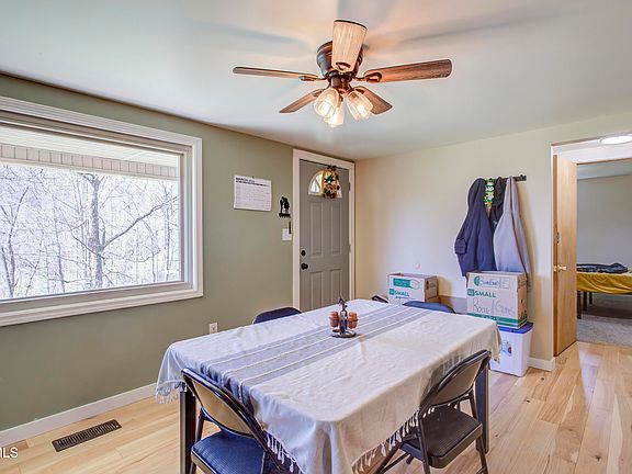 5th image of 178 Conant Rd