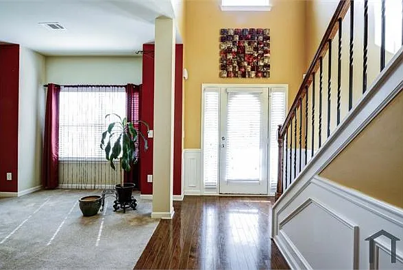 178 Gloster Park Ct — Photo 3