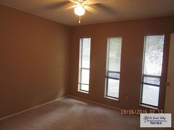 4th image of 2305 Mariposa Ln
