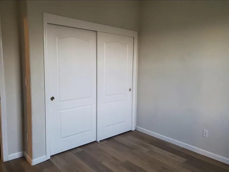 411 Calcagno St — Photo 13