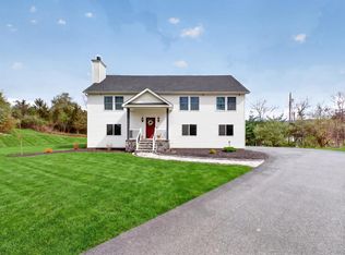 57 Lime Ridge Rd, Poughquag, NY 12570