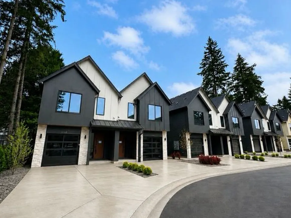 508 NE 117th Ave