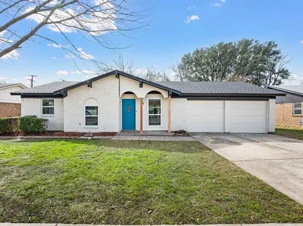 5832 Rosalyn Dr, Watauga, TX 76148