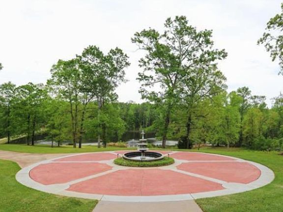 5th image of 575 Holland Rd
