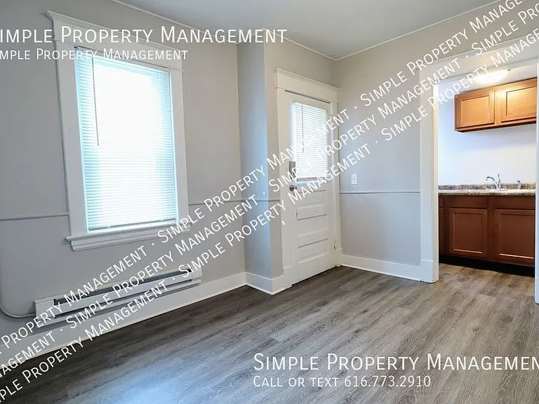 920 4th St NW #2 — Photo 12