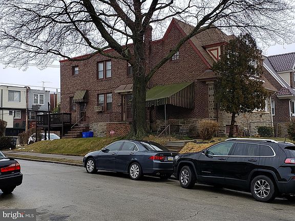 2nd image of 1921 71st Ave
