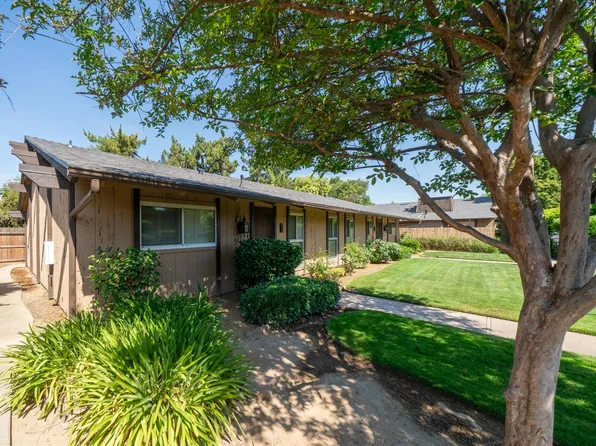 4849 N 7th St APT E, Fresno, CA 93726