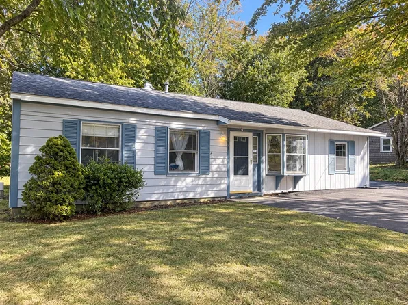 458 Beech St, Rockland, MA 02370