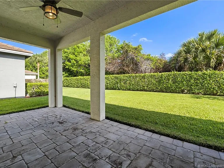 7461 SW Harbor Cove Dr — Photo 22