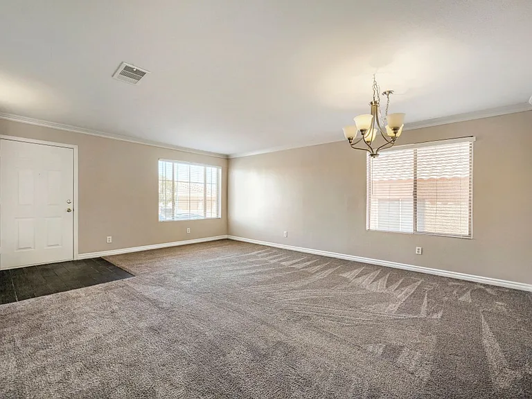 946 Saddle Horn Dr — Photo 5