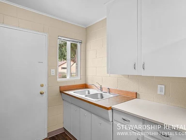 76243 Gale St #1 — Photo 7