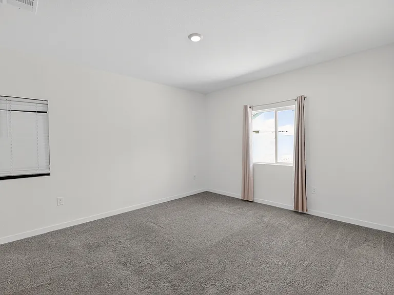 8825 Stratham Way — Photo 34