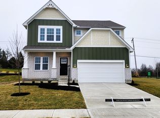 4 Chestnut St, Springboro, OH 45066