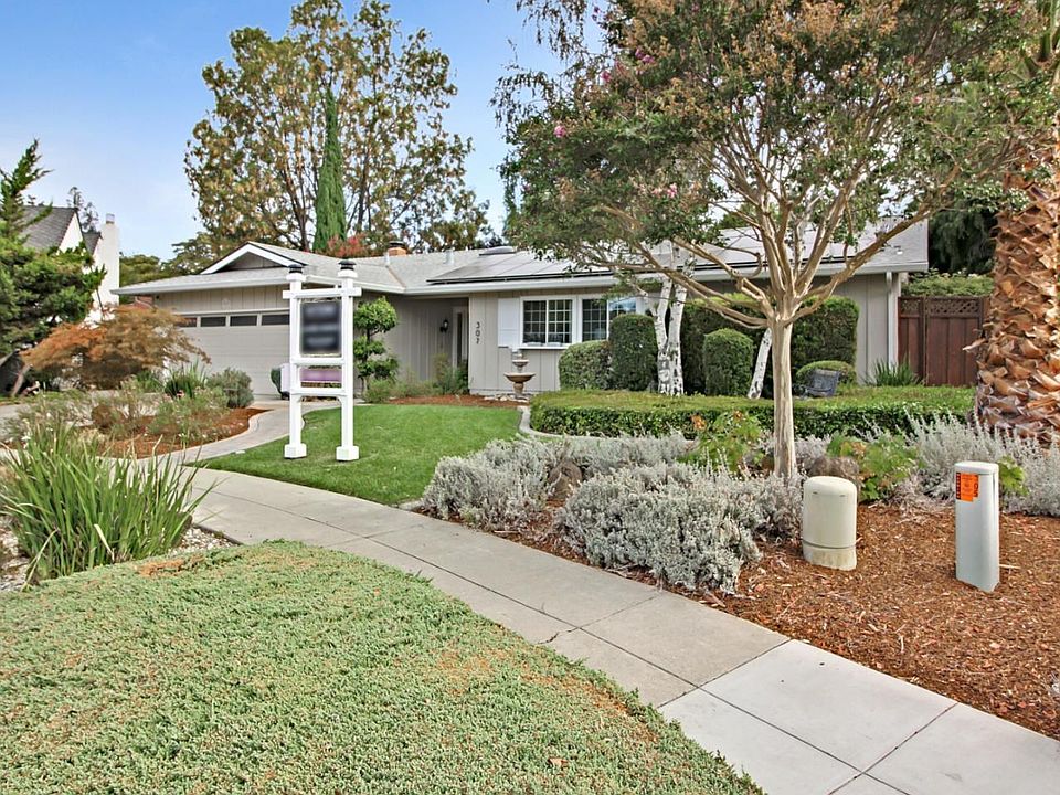 1st image of 307 Los Pinos Way