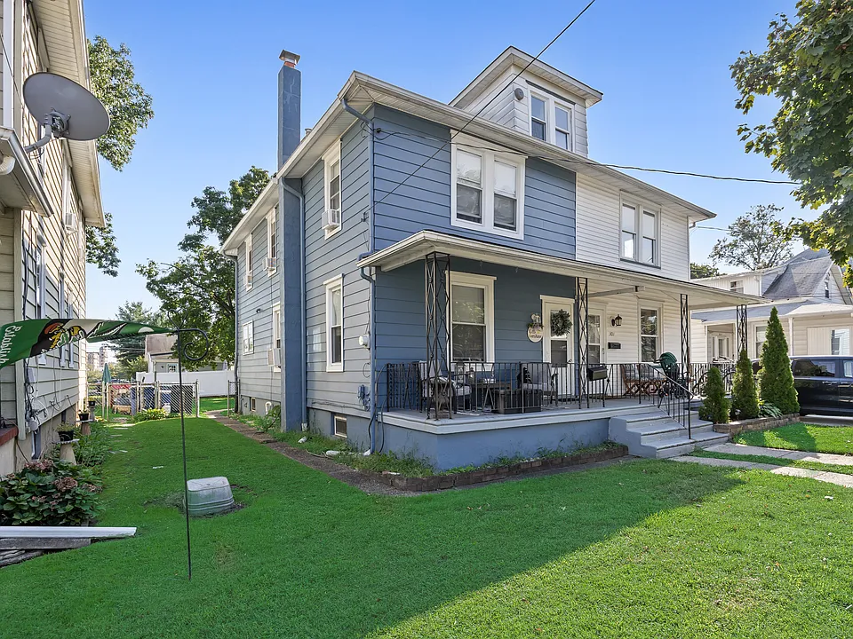 303 Walter Ave