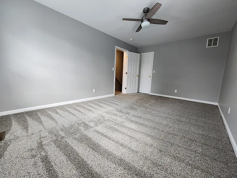 1750 Yorkshire Pl — Photo 12